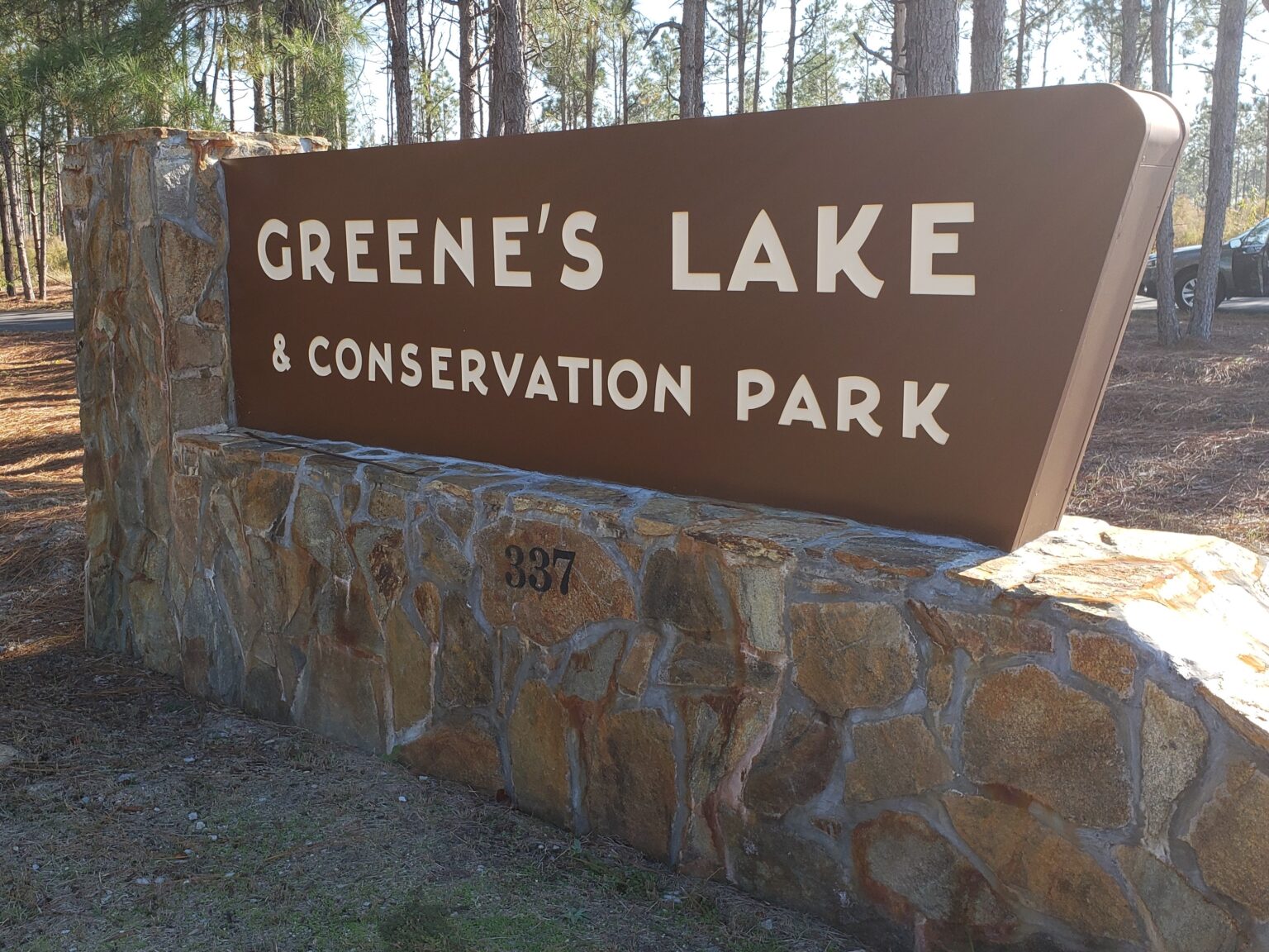 Greene's Lake Park sign
